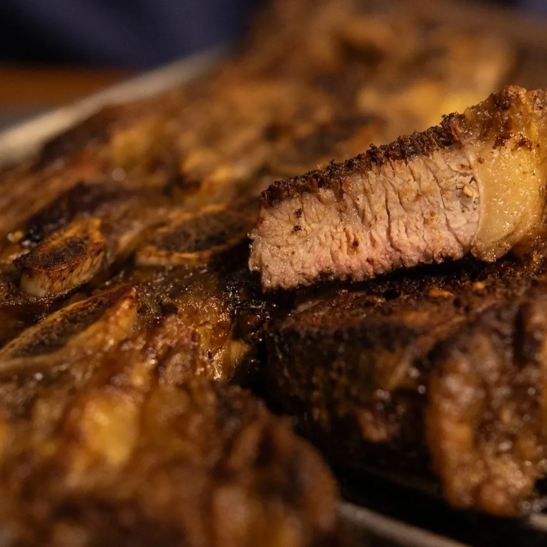 Tira de asado a la parrilla
